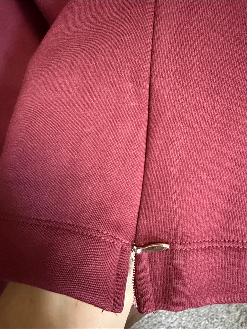 D&Co Everyday Sweatshirt Tunic Top in Burgundy - Picture 5 of 8